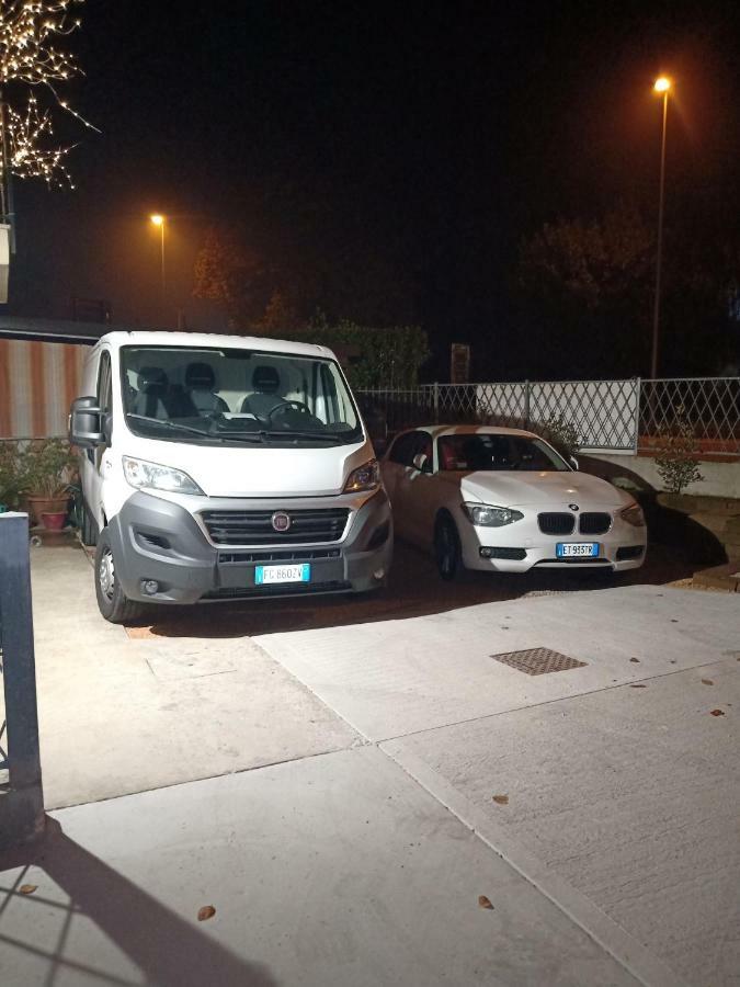 לינה וארוחת בוקר Adria Bella Locazione Turistica מראה חיצוני תמונה